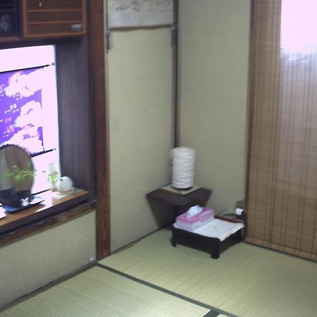 Tama Ryokan Tokio Buitenkant foto